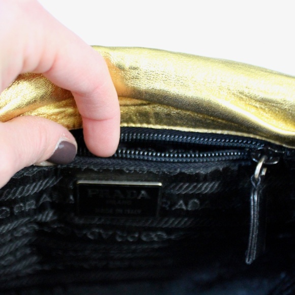 VINTAGE Late 1990s - 2000s Prada Lambskin Fold-over Chain Bag - Picture 8 of 10